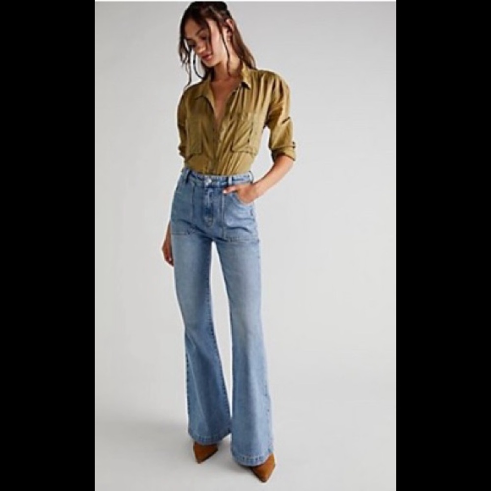 ROLLA’s East Coast Flare Jean, NWOT